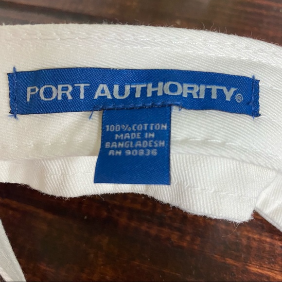 Lifeguard NWT Port Authority Visor OS - Picture 3 of 4